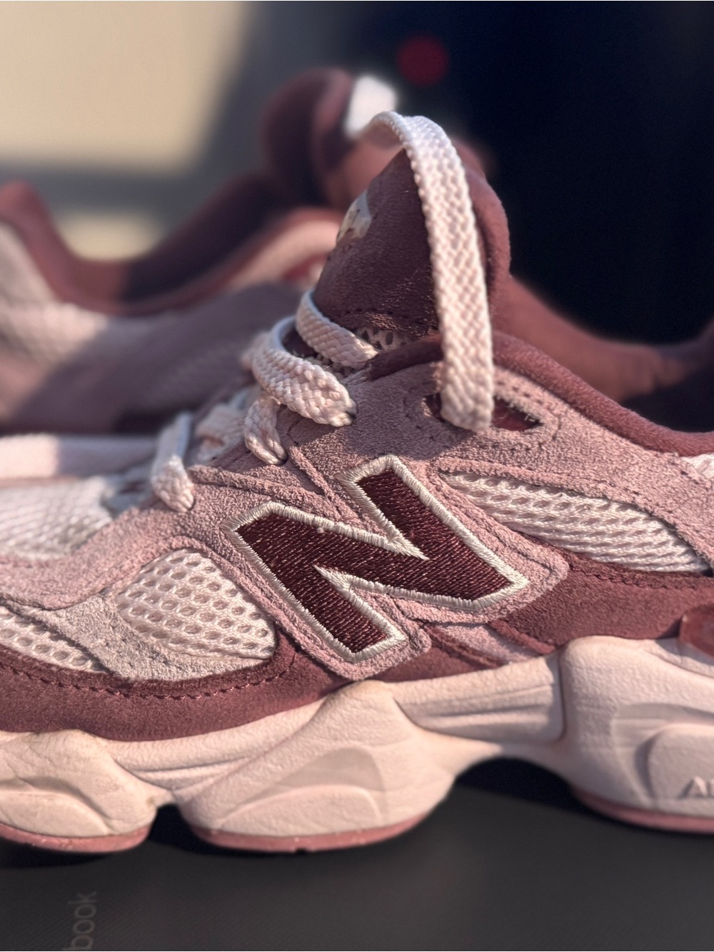 New Balance Pink Suede & Mesh Chunky Runner - Picture 2 of 6